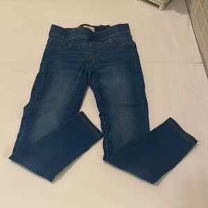 Skinny jeggings with adjustable waist band